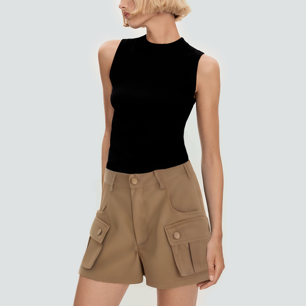 Brown front pocket casual women’s cargo shorts