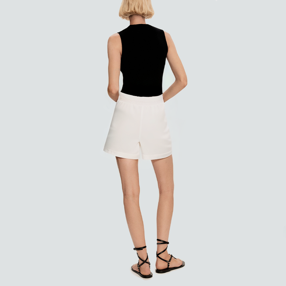 White drawstring elastic women's casual shorts