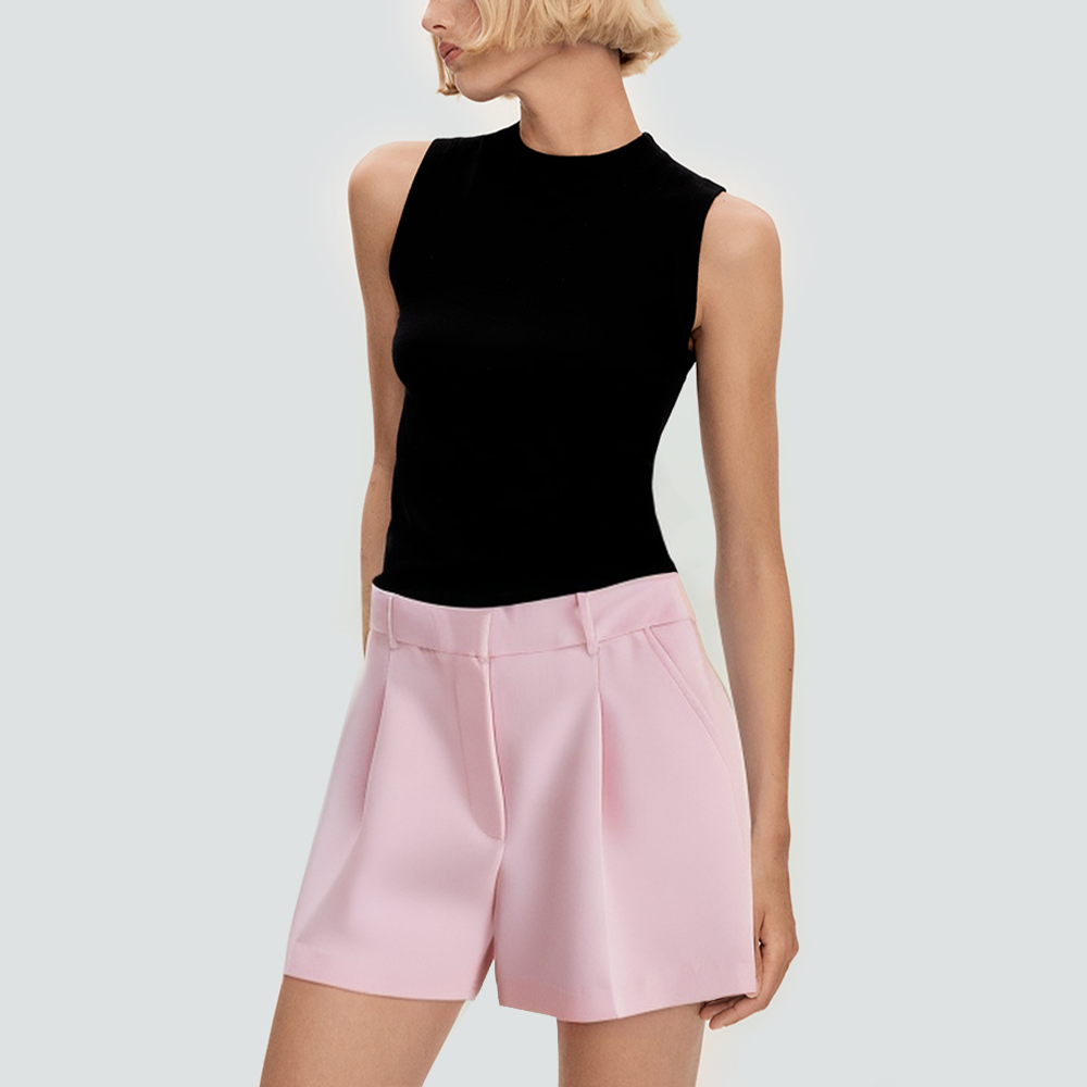 Solid color side pocket fashion women's shorts