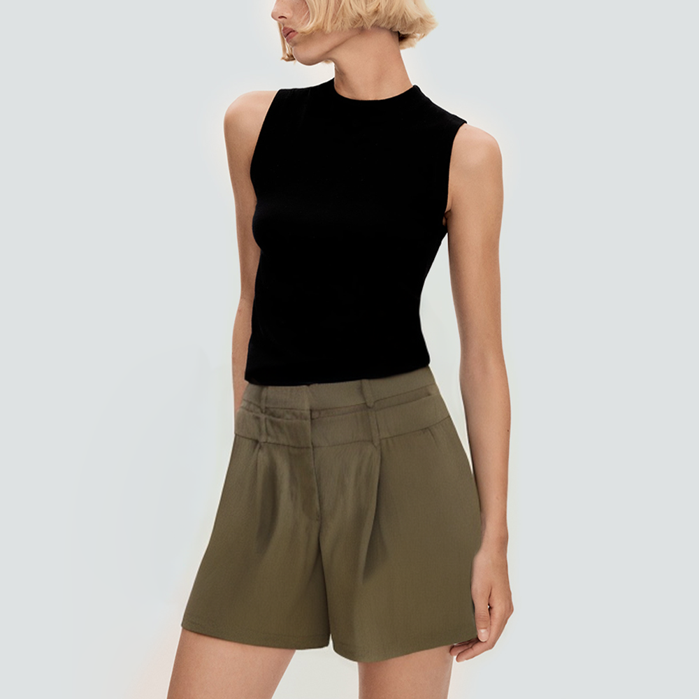 Women's green patchwork pleated shorts